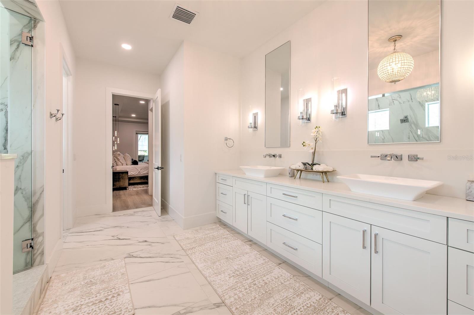 SUNSET PARK - Residential