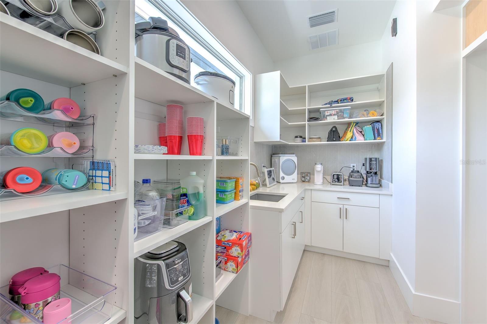 SUNSET PARK - Residential