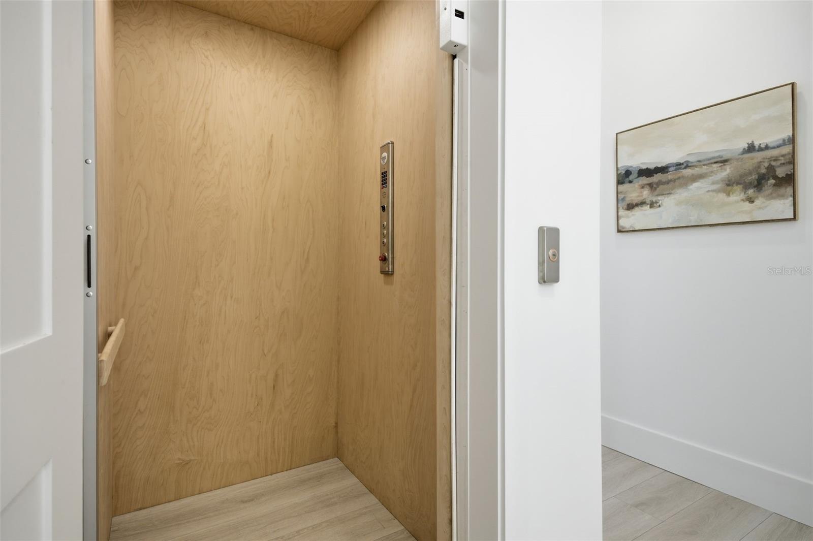 SUNSET PARK - Residential