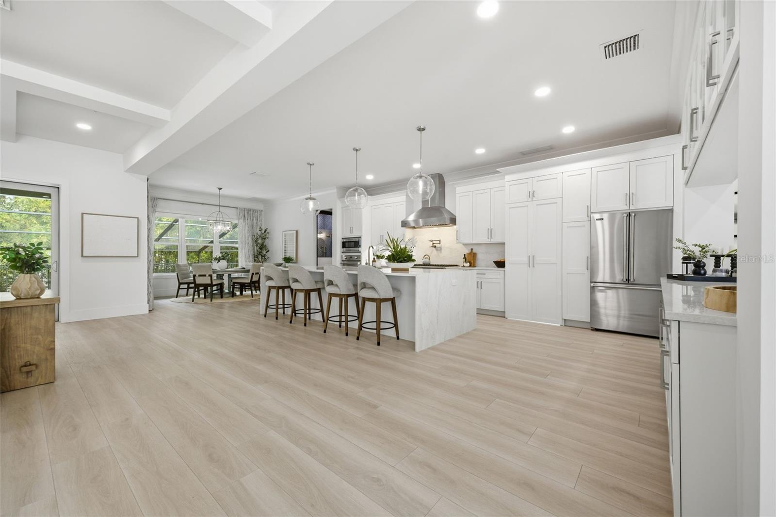 SUNSET PARK - Residential