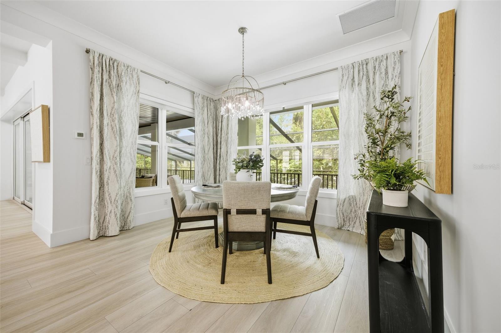 SUNSET PARK - Residential