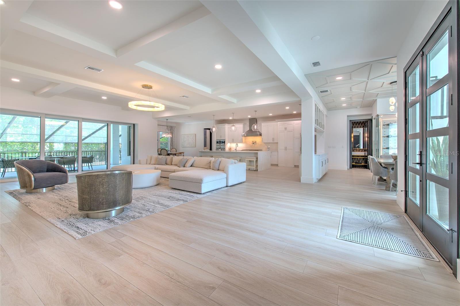 SUNSET PARK - Residential