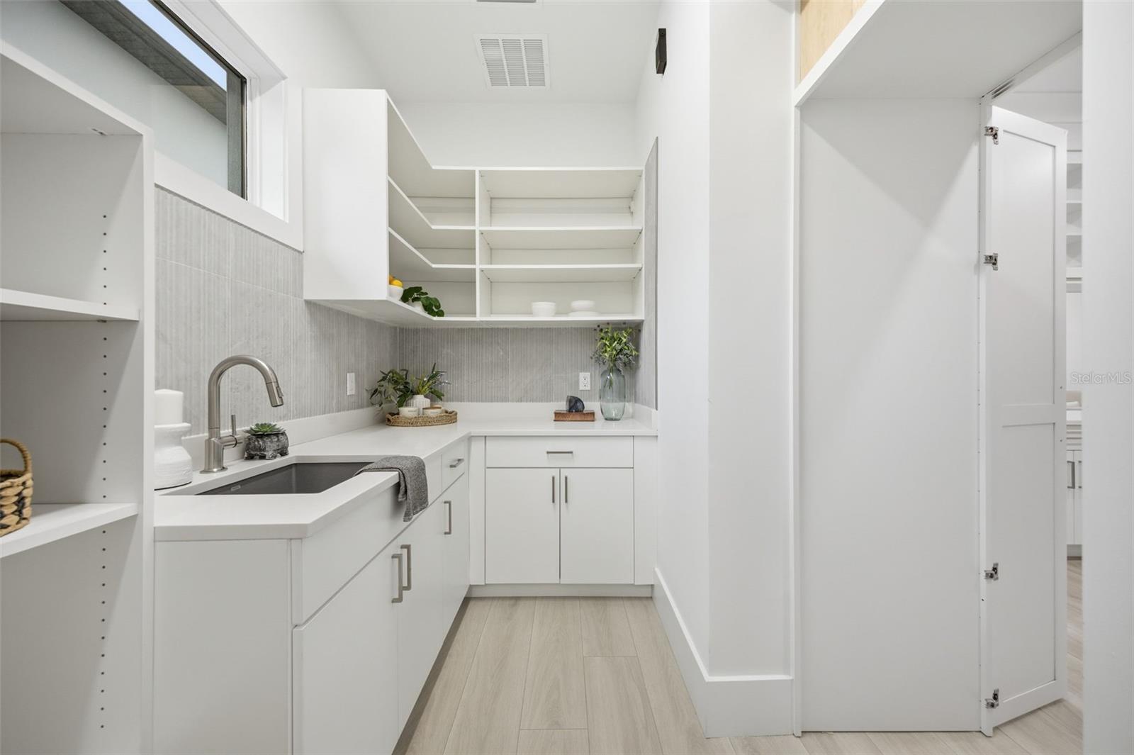 SUNSET PARK - Residential