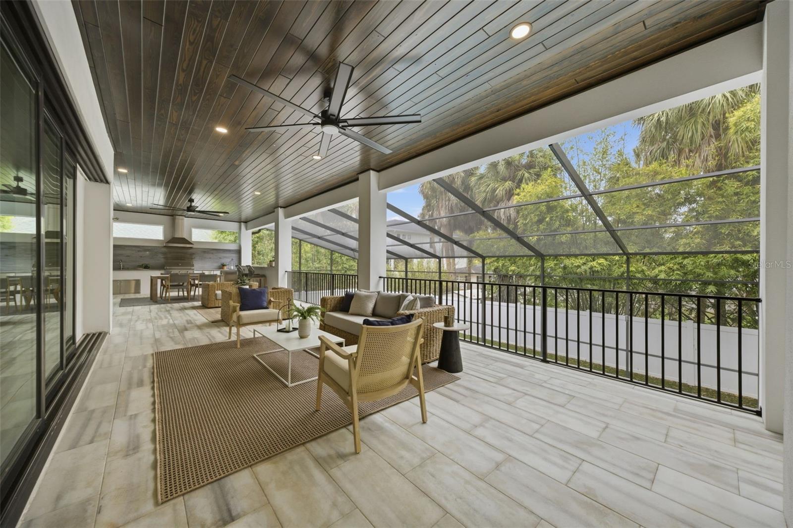 SUNSET PARK - Residential