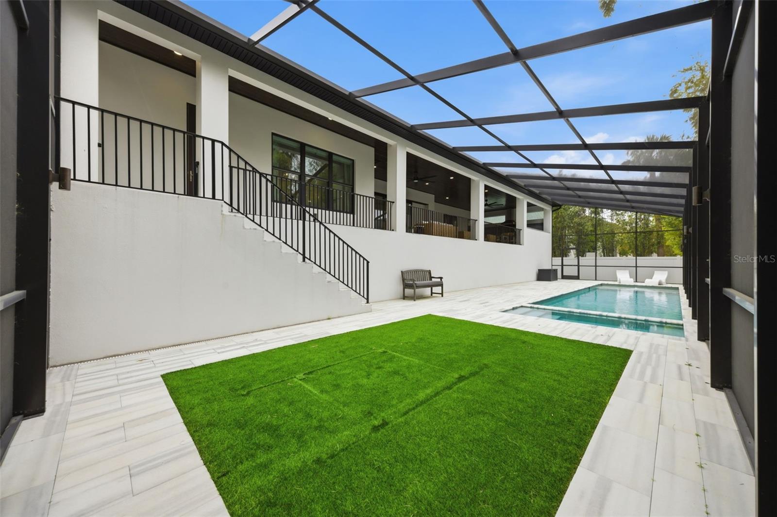 SUNSET PARK - Residential