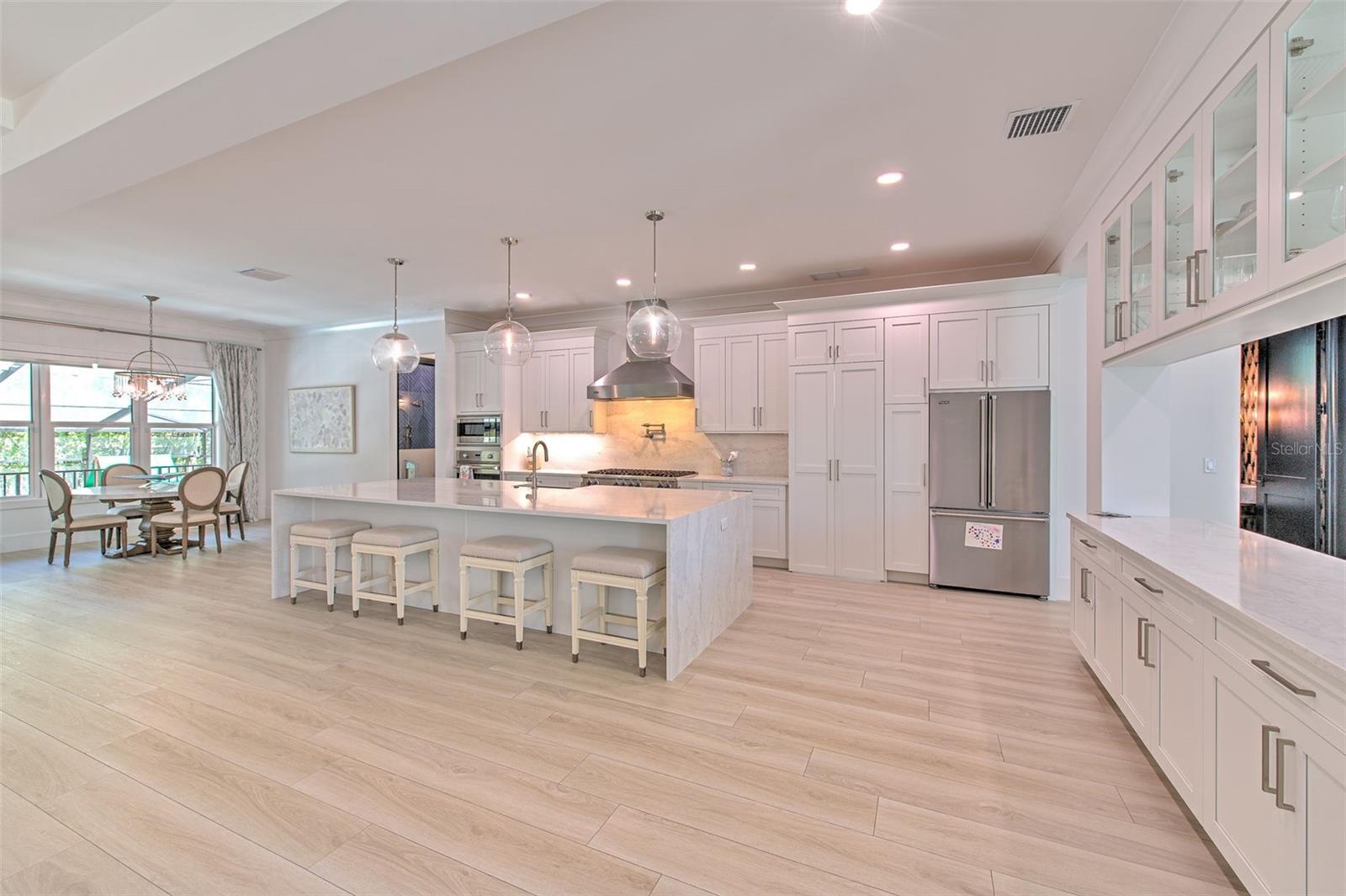 SUNSET PARK - Residential