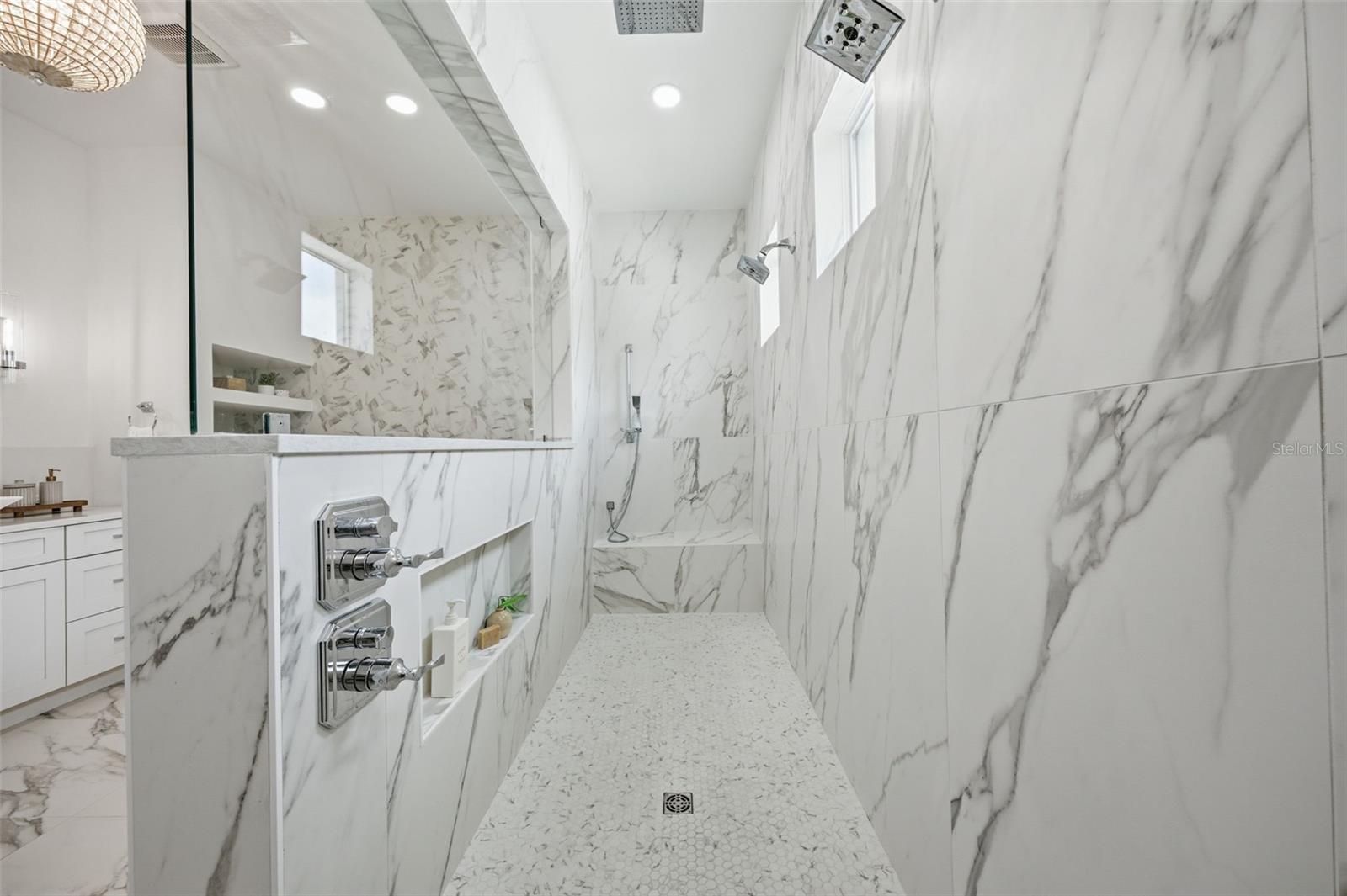 SUNSET PARK - Residential