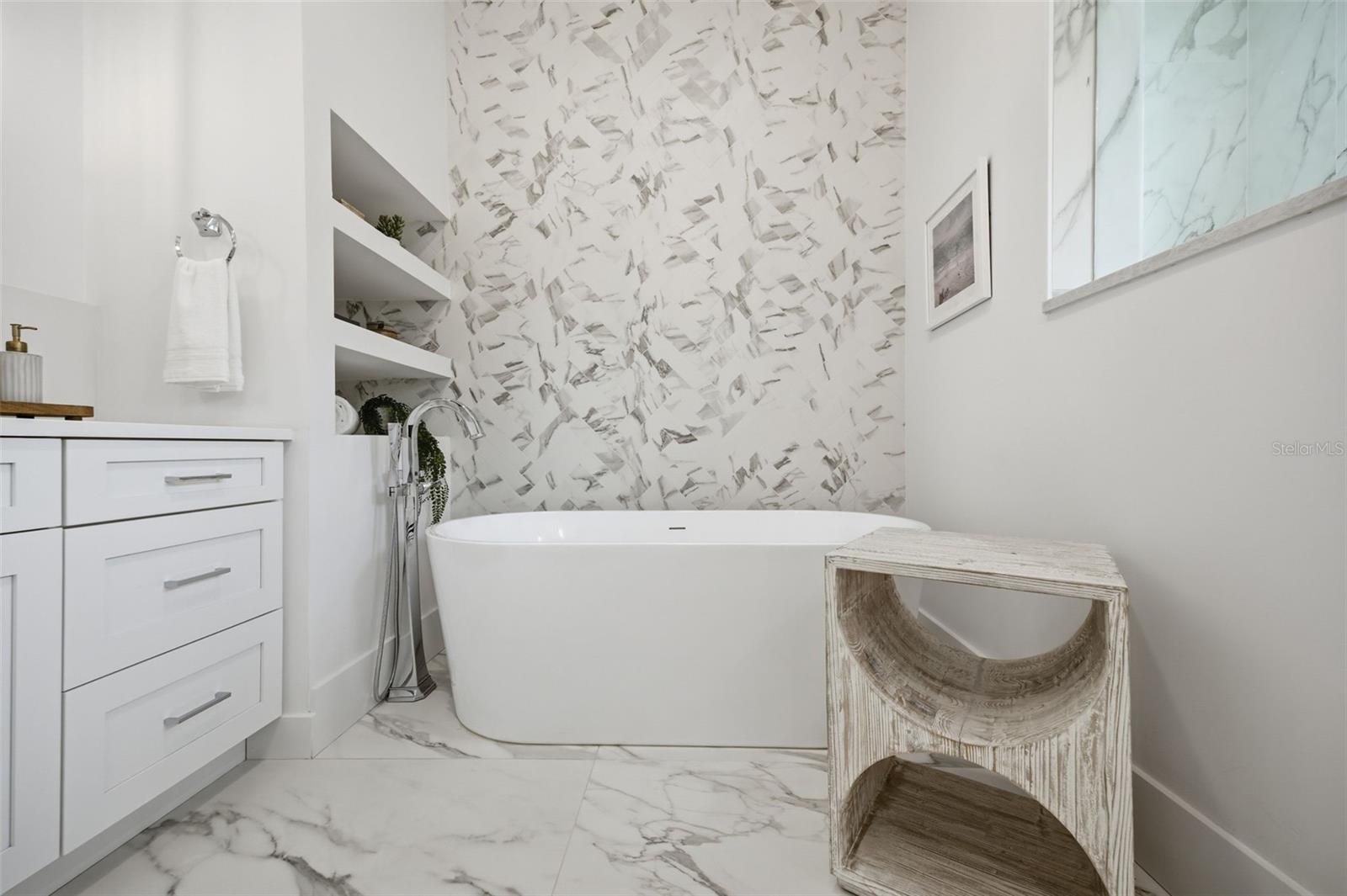 SUNSET PARK - Residential