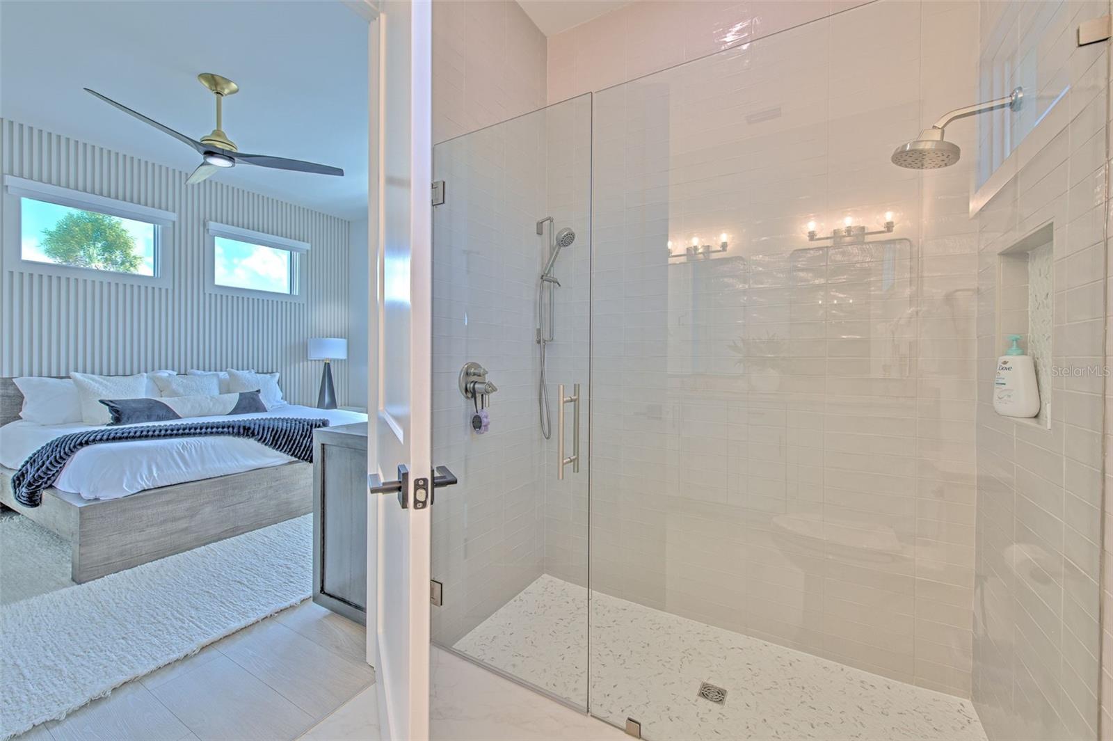 SUNSET PARK - Residential