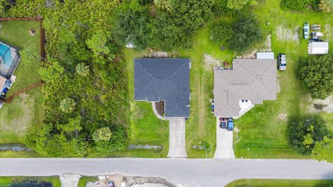 A home in NORTH PORT