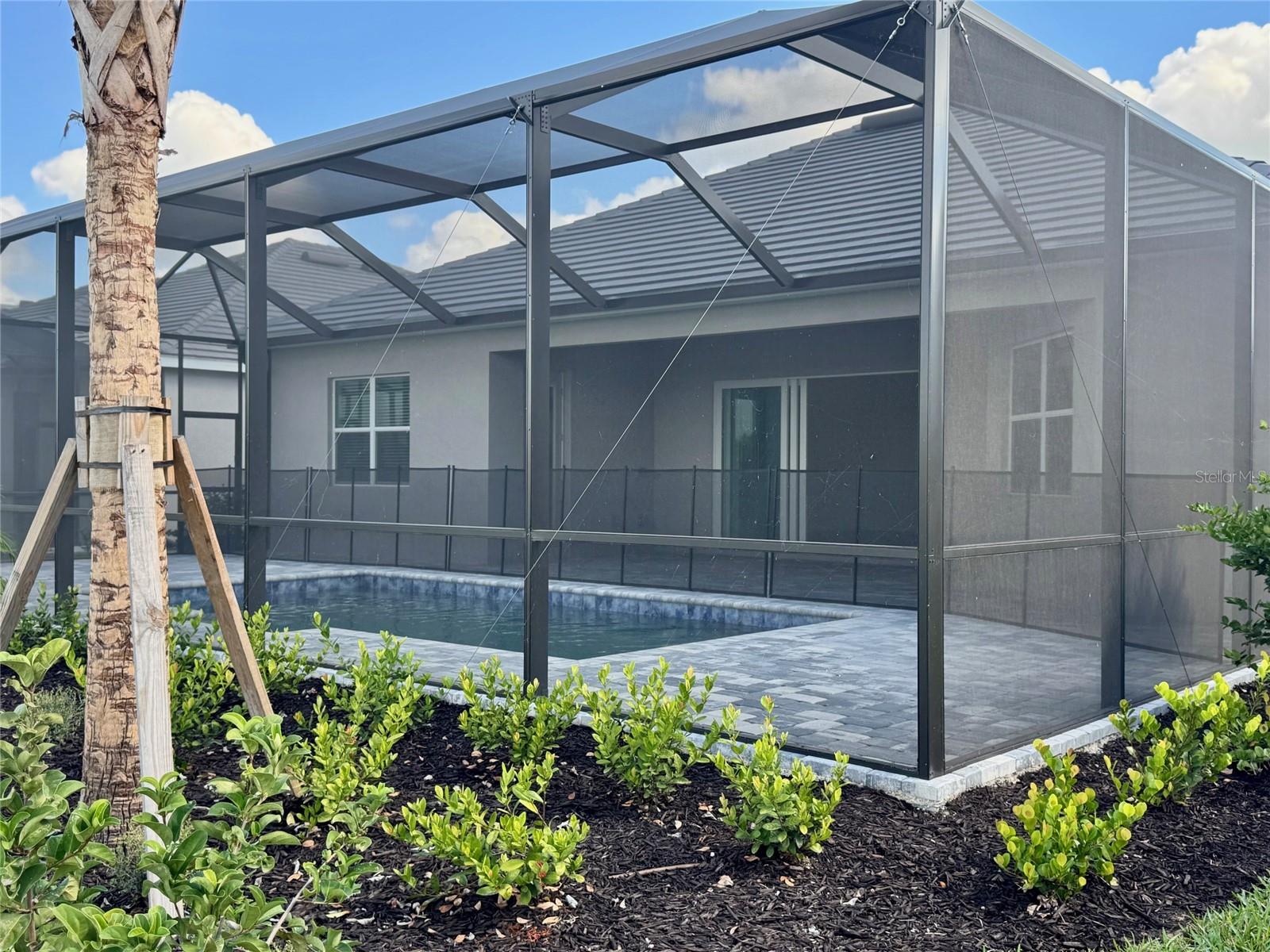 CALUSA COUNTRY CLUB - Residential