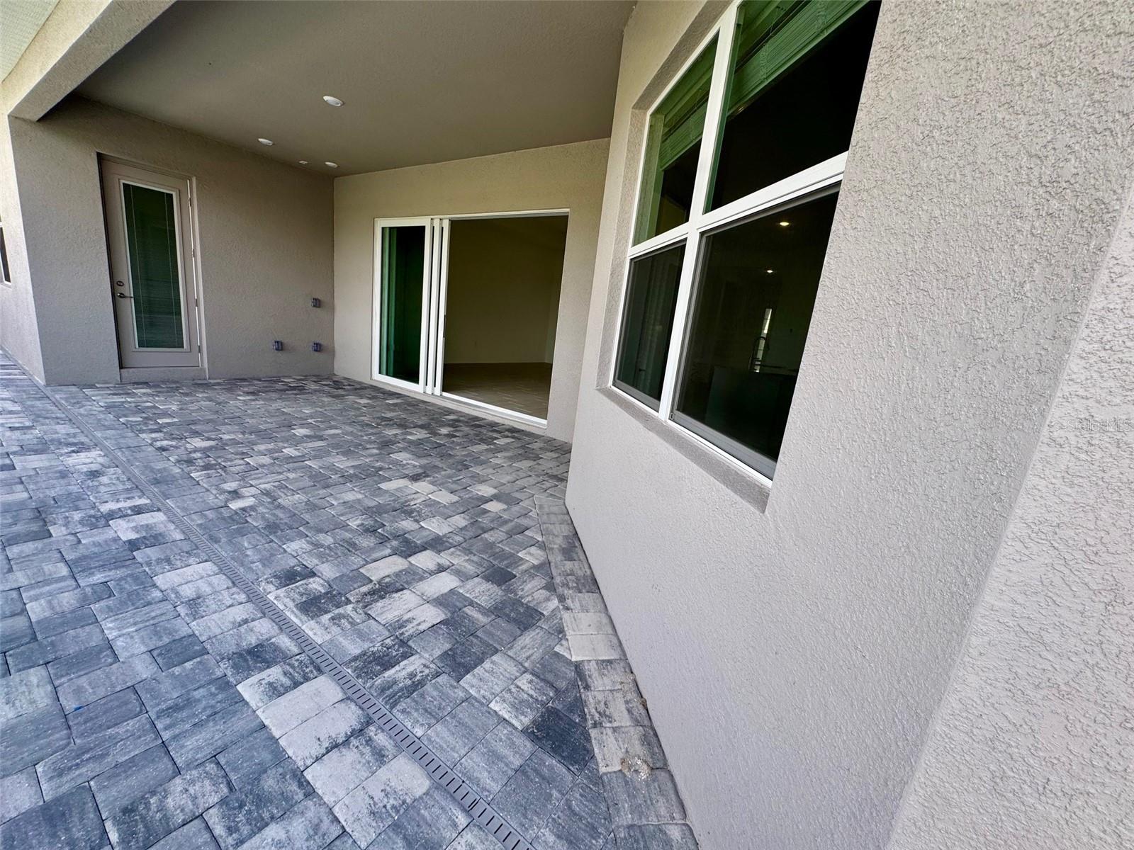 CALUSA COUNTRY CLUB - Residential