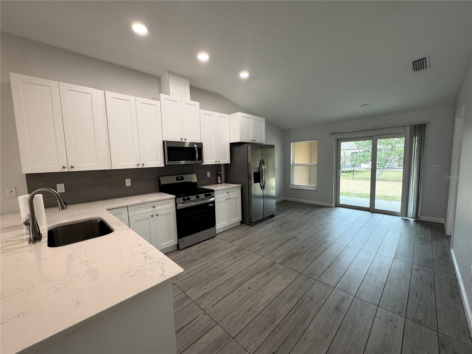 PALM COAST SEC 32 - Residential Lease