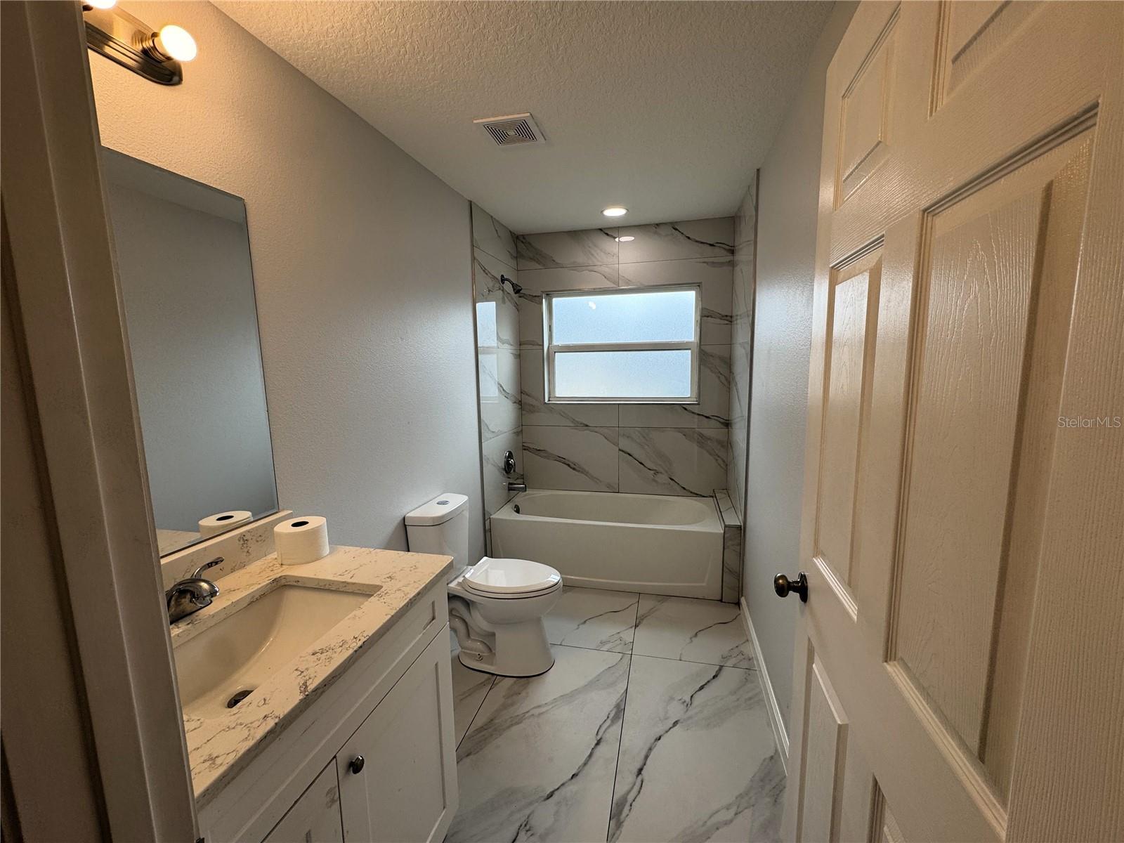 PALM COAST SEC 32 - Residential Lease