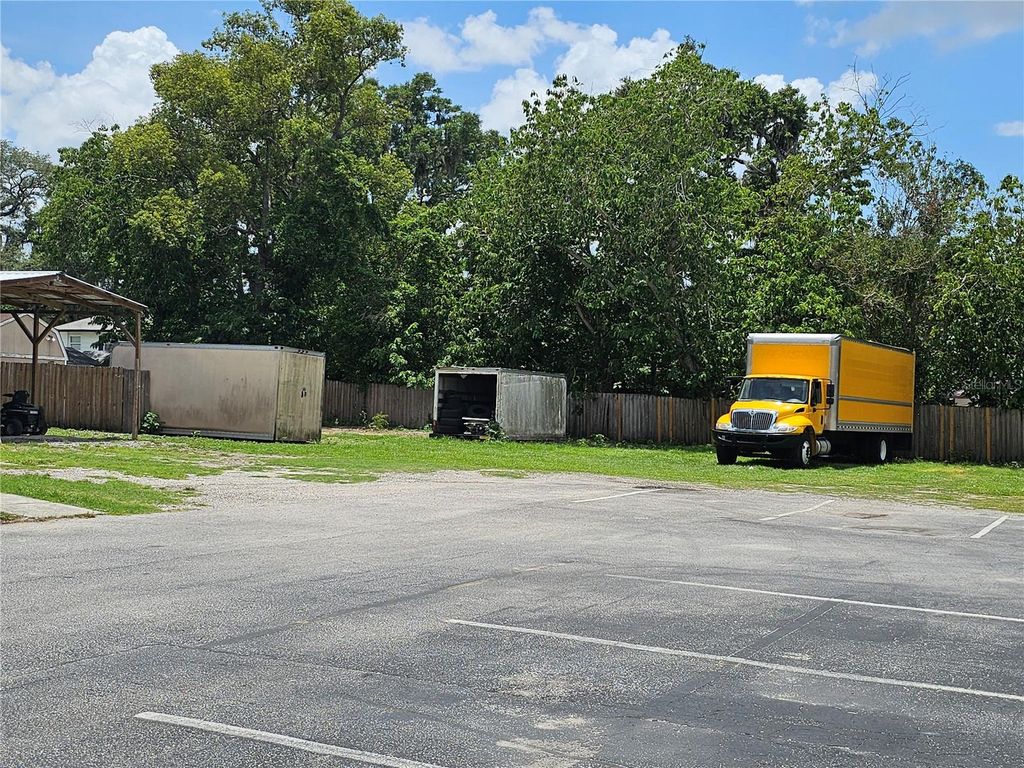 Photo of 504 S Kings Avenue, Brandon, FL 33511 (MLS # T3536310)