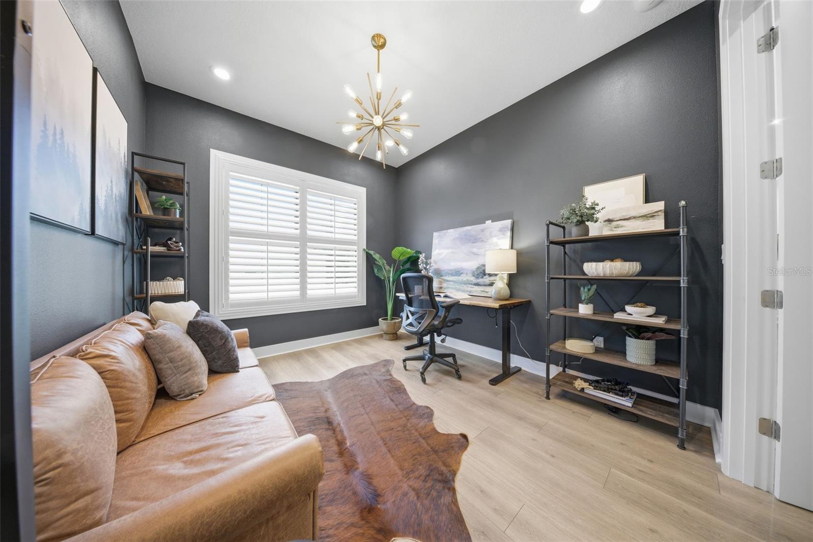 KEYSTONE PALMS - Residential