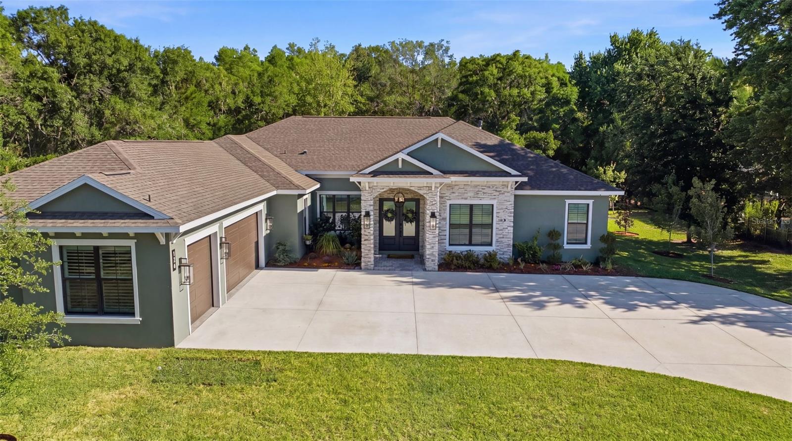KEYSTONE PALMS - Residential