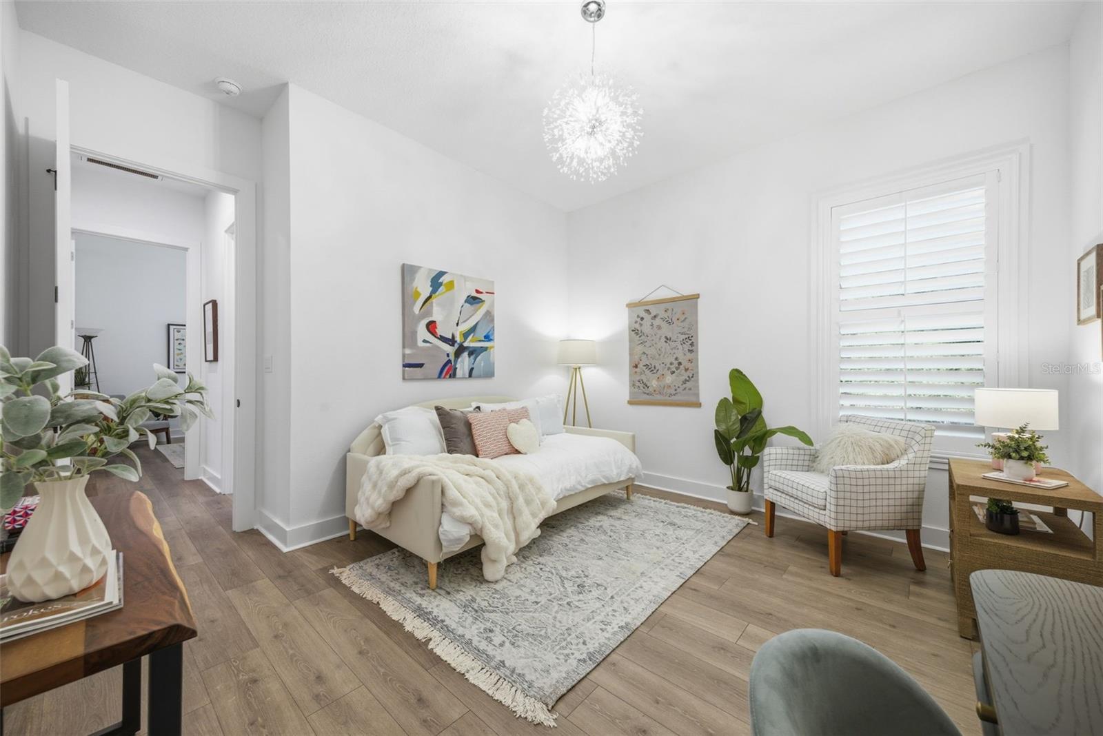 KEYSTONE PALMS - Residential