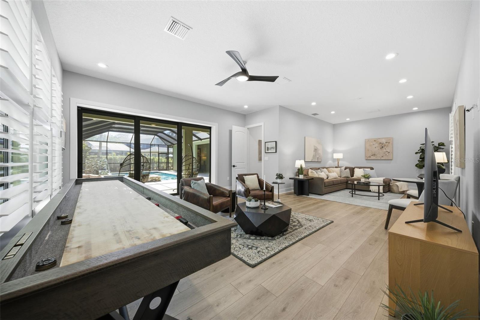 KEYSTONE PALMS - Residential
