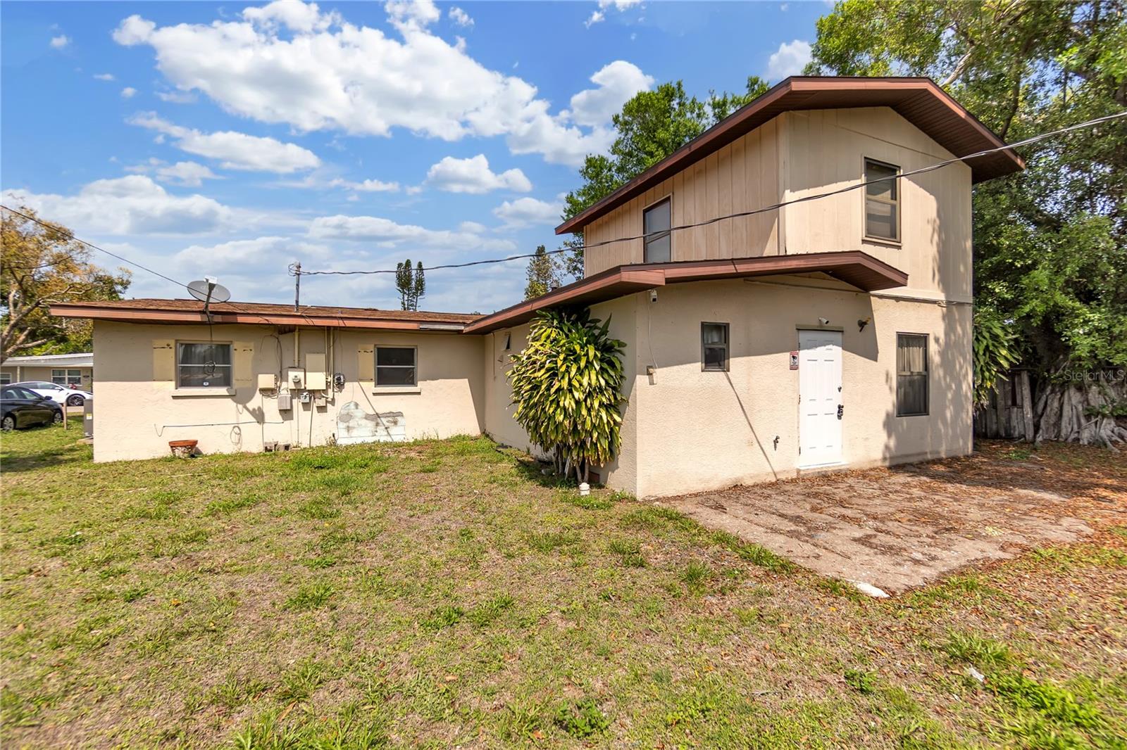 VOGELSANGS BRASOTA MANOR - Residential