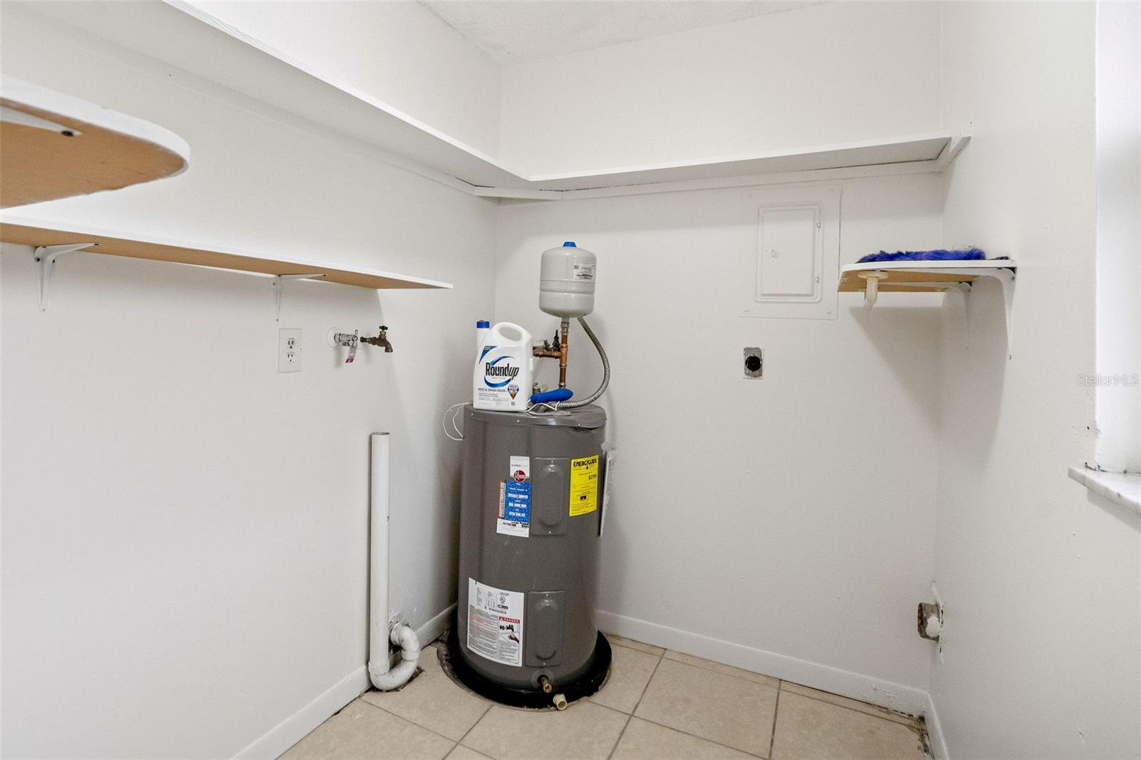 ARDMORE PLACE REP - Residential Lease