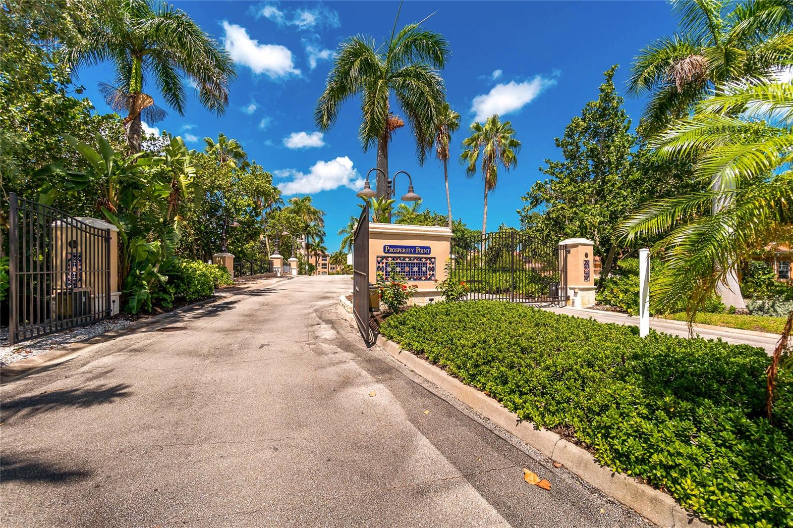 SUNSET KEY II LAND CONDO - Residential