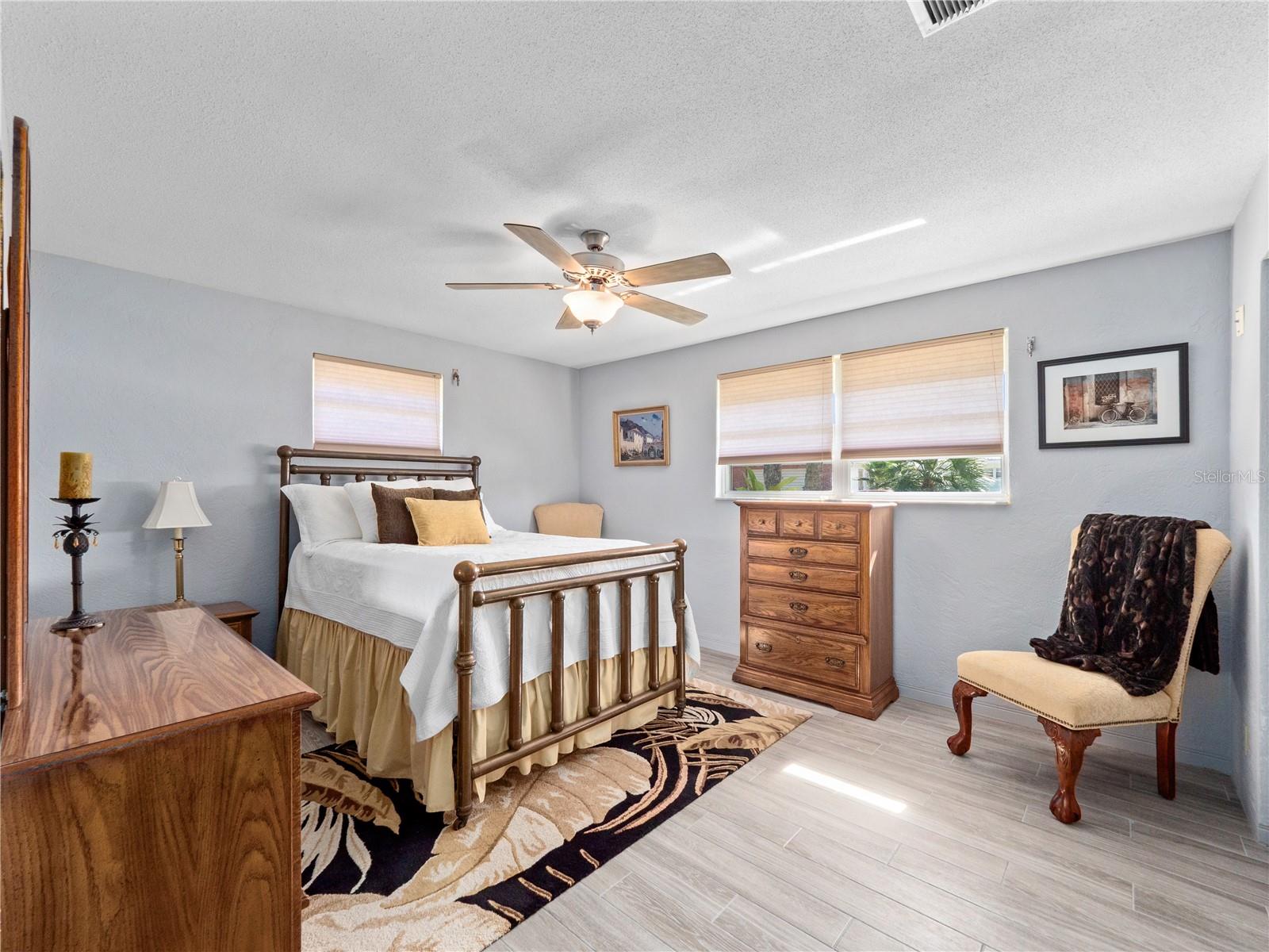 OAKVIEW HEIGHTS ADD 02 - Residential