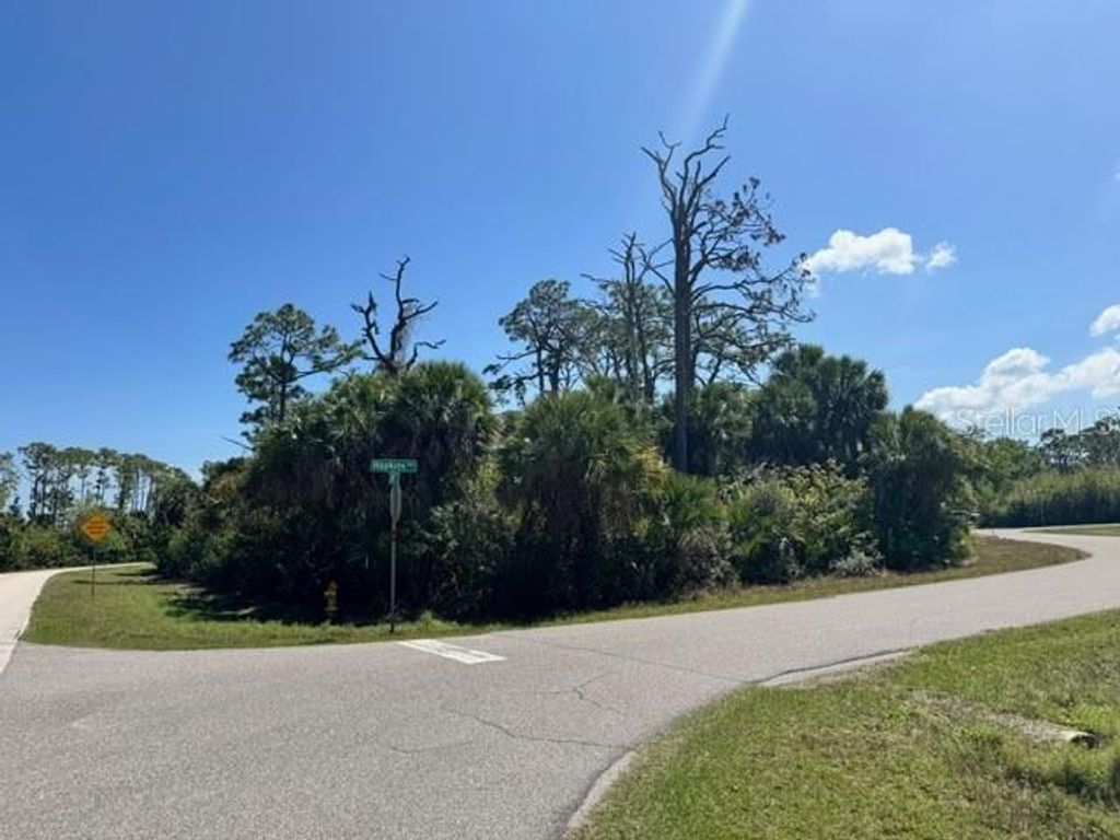 Photo of 5102 Hopkins Avenue, Port Charlotte, FL 33981 (MLS # C7523088)