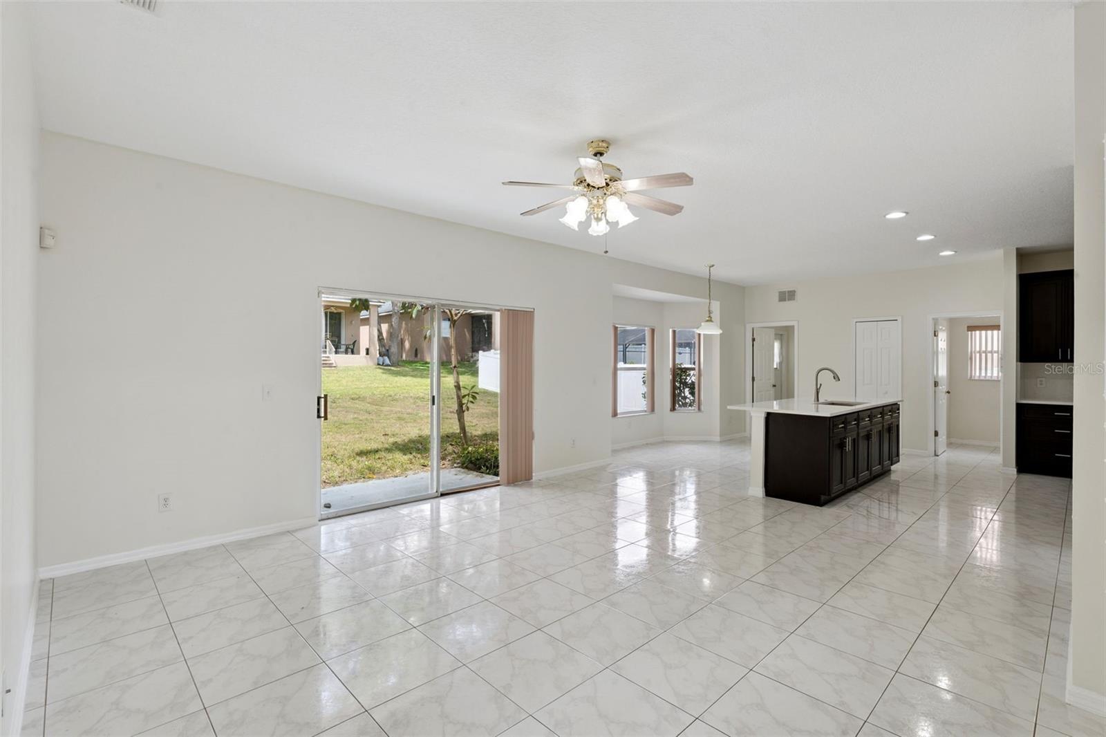 PRAIRIE LAKE VILLAGE PH 04 - Residential
