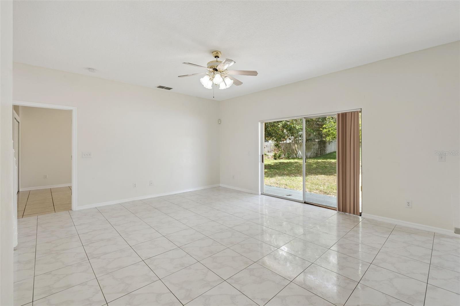PRAIRIE LAKE VILLAGE PH 04 - Residential