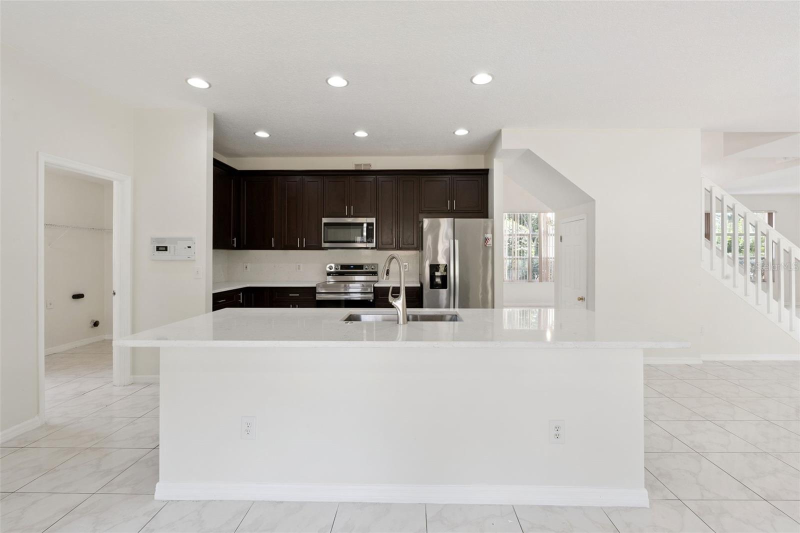 PRAIRIE LAKE VILLAGE PH 04 - Residential