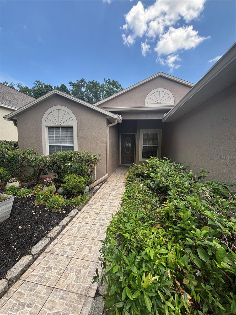 649 BUCKINGHAM DRIVE