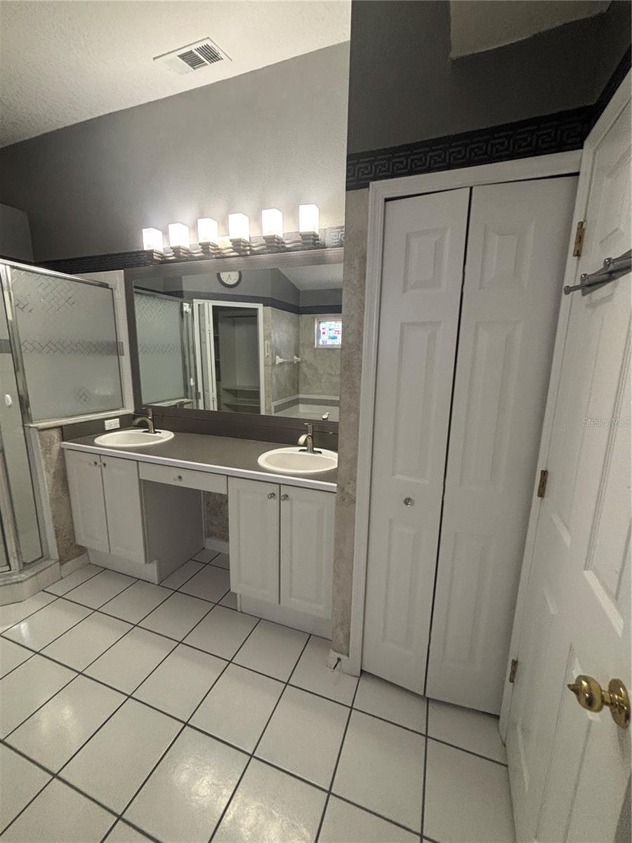 KINGSBRIDGE EAST VILLAGE UNIT 2B - Residential