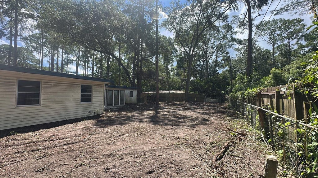 Photo of 2002 NE 7th Terrace, Gainesville, FL 32609 (MLS # O6443360)