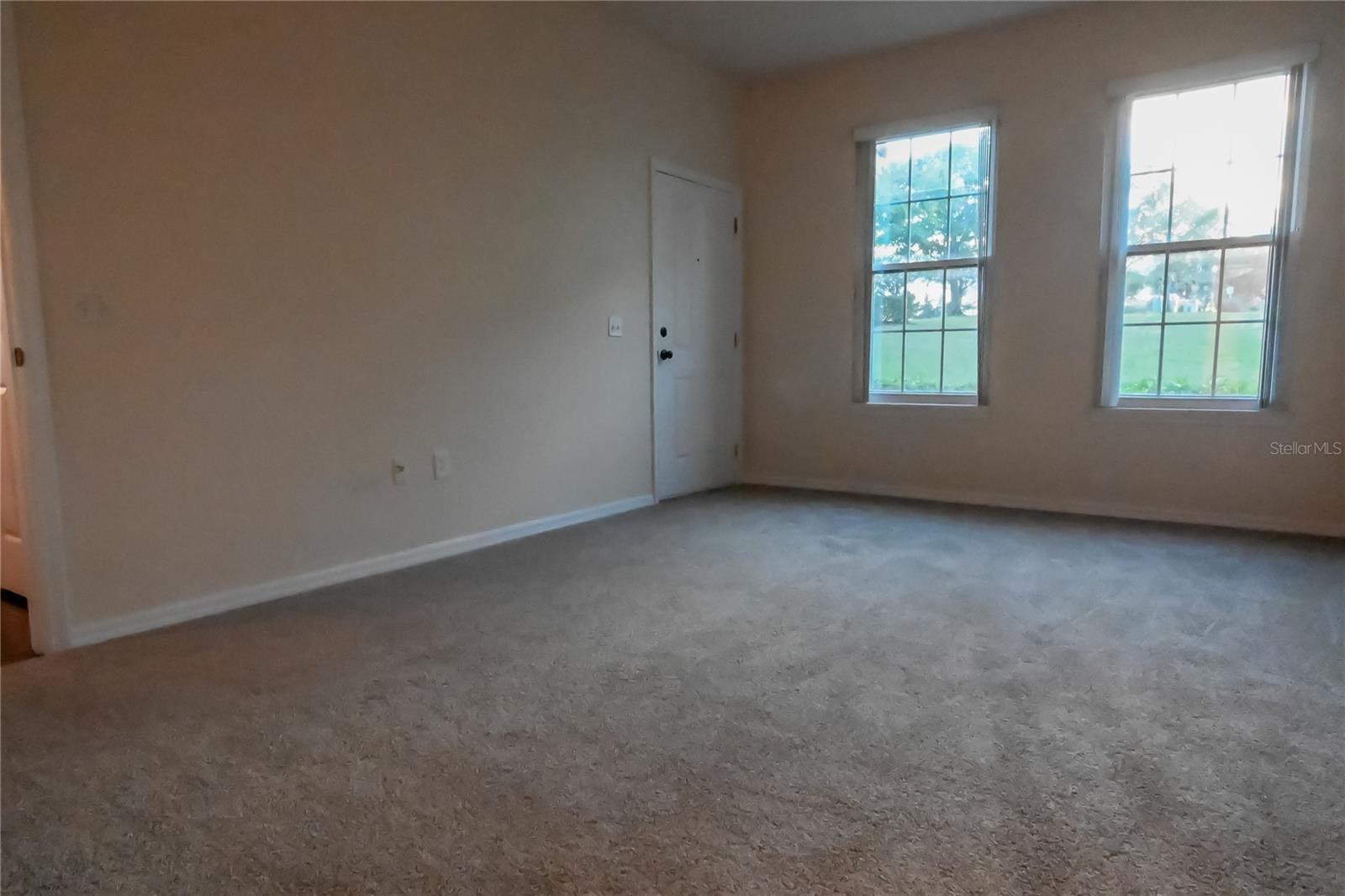 WINDWOOD BAY PH 01 - Residential Lease