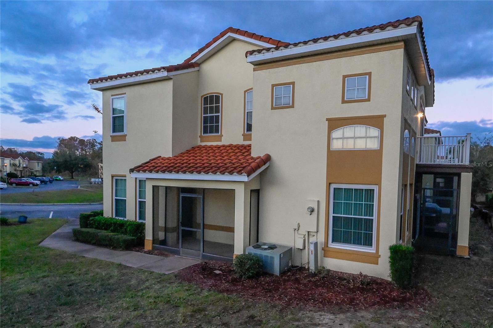 WINDWOOD BAY PH 01 - Residential Lease