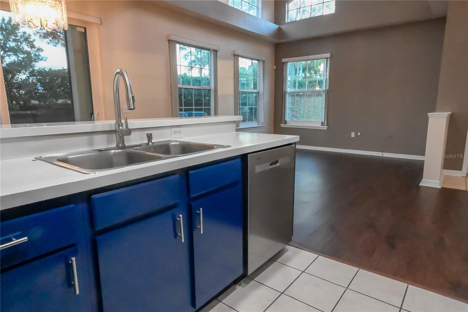 WINDWOOD BAY PH 01 - Residential Lease