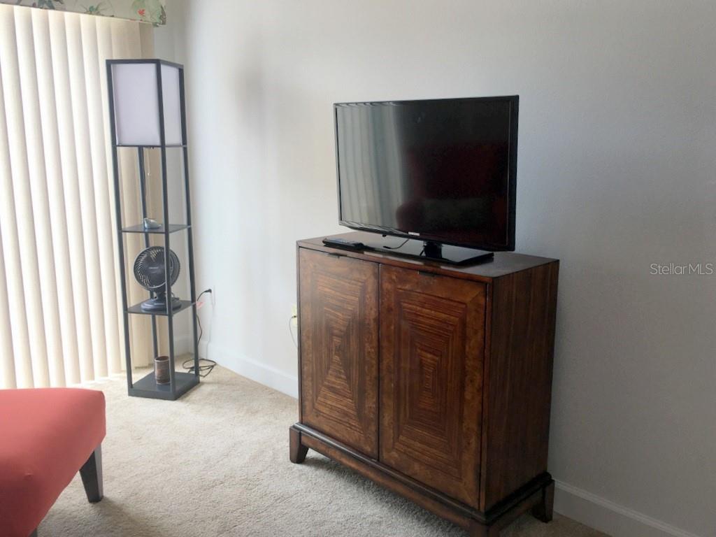 HIDDEN LAKE II PH 1 OR2486/5696 - Residential Lease