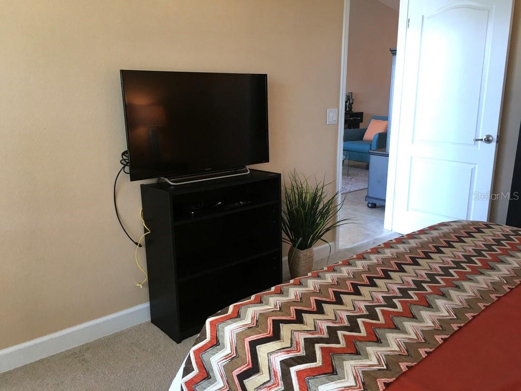 HIDDEN LAKE II PH 1 OR2486/5696 - Residential Lease