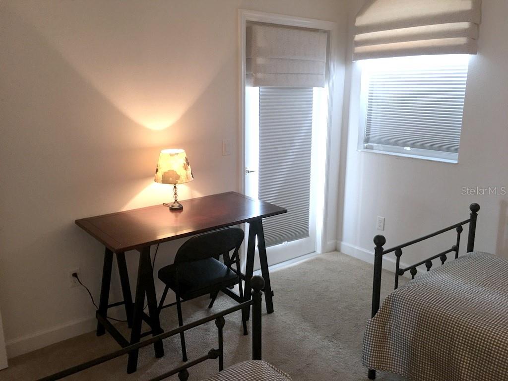 HIDDEN LAKE II PH 1 OR2486/5696 - Residential Lease