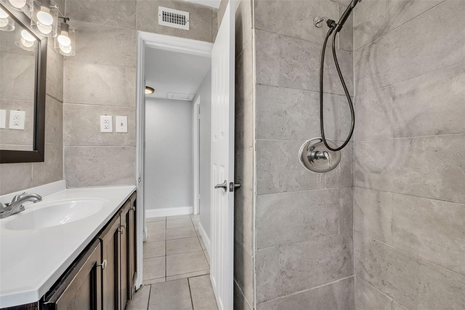 MASON HEIGHTS - Residential