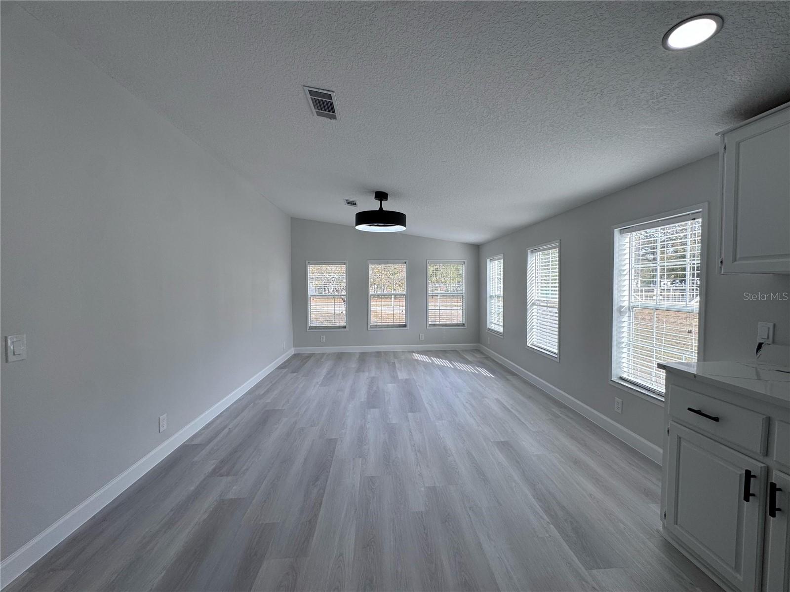 SUNCOAST HIGHLANDS - Residential