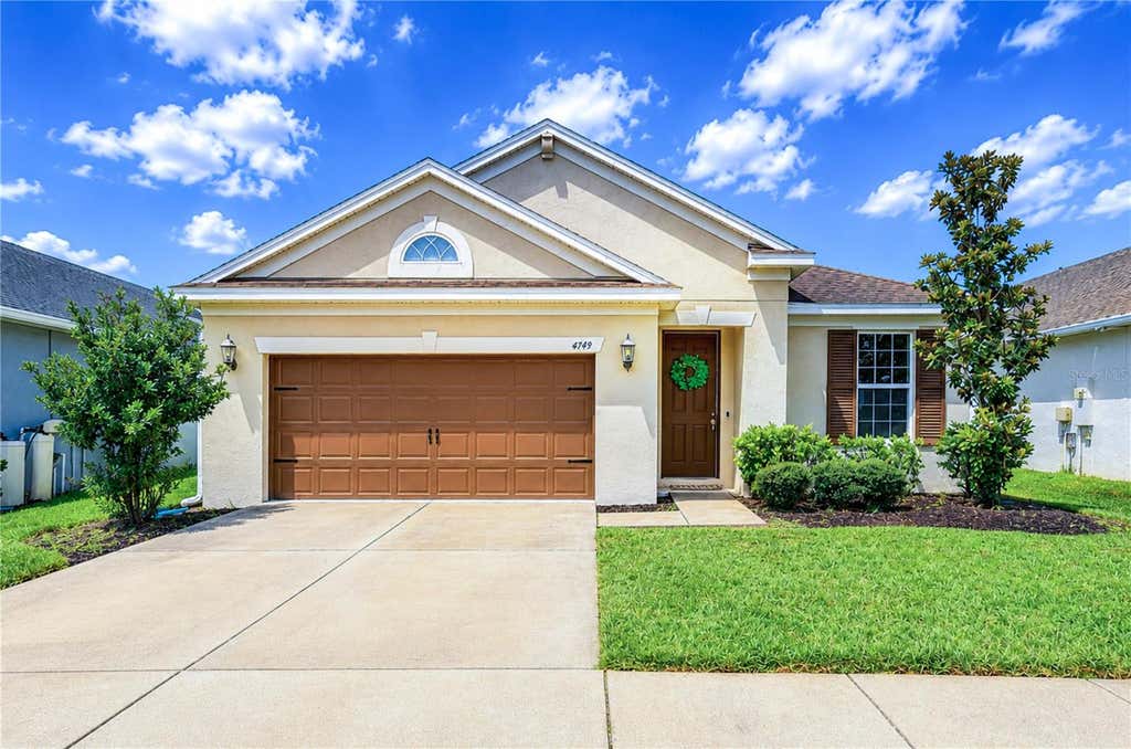 Photo of 4749 Rolling Green Drive, Wesley Chapel, FL 33543 (MLS # TB8534708)