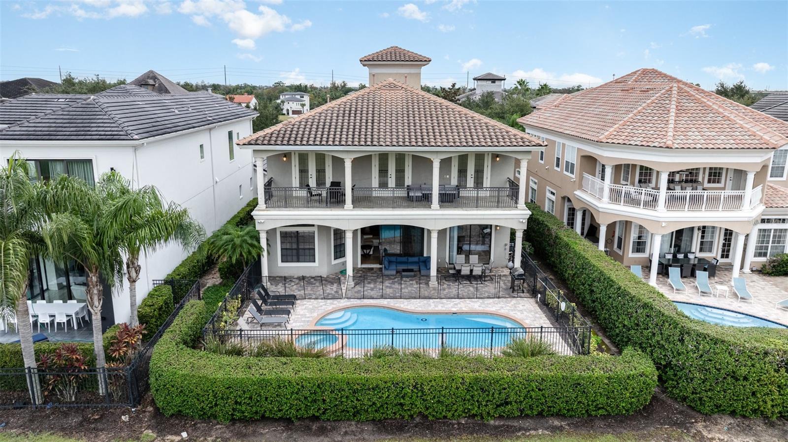 REUNION WEST VLGS NORTH - Residential