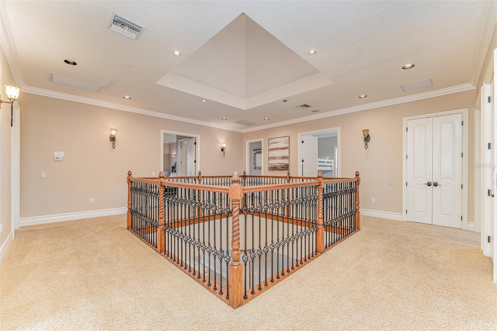 REUNION WEST VLGS NORTH - Residential