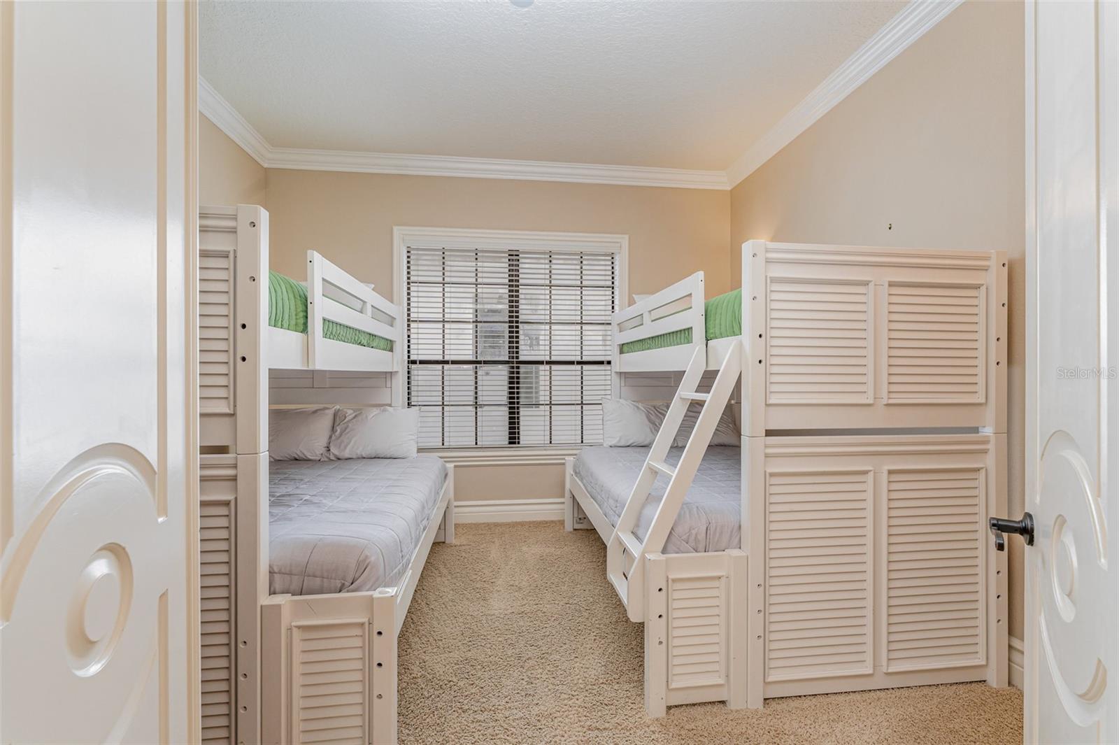 REUNION WEST VLGS NORTH - Residential