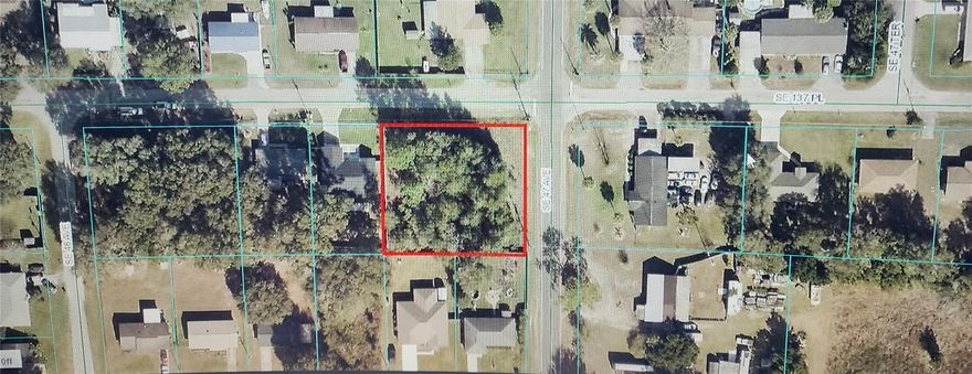 Ver nice corner lot !! Ready for you to build your new home on or buy as an investment . This lot is just under 1/2 acre (.48 acre) . Great loacation close to I-75, Summerfield, Belleview, Ocala and The Villages .