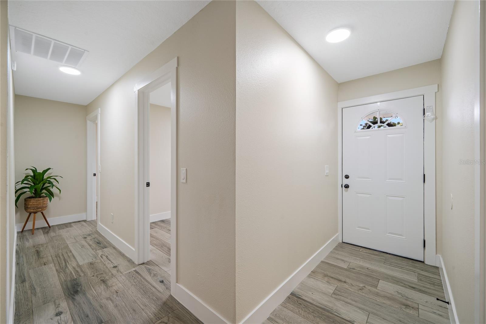 DELTONA LAKES UNIT 03 - Residential