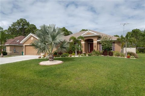 A home in PORT CHARLOTTE