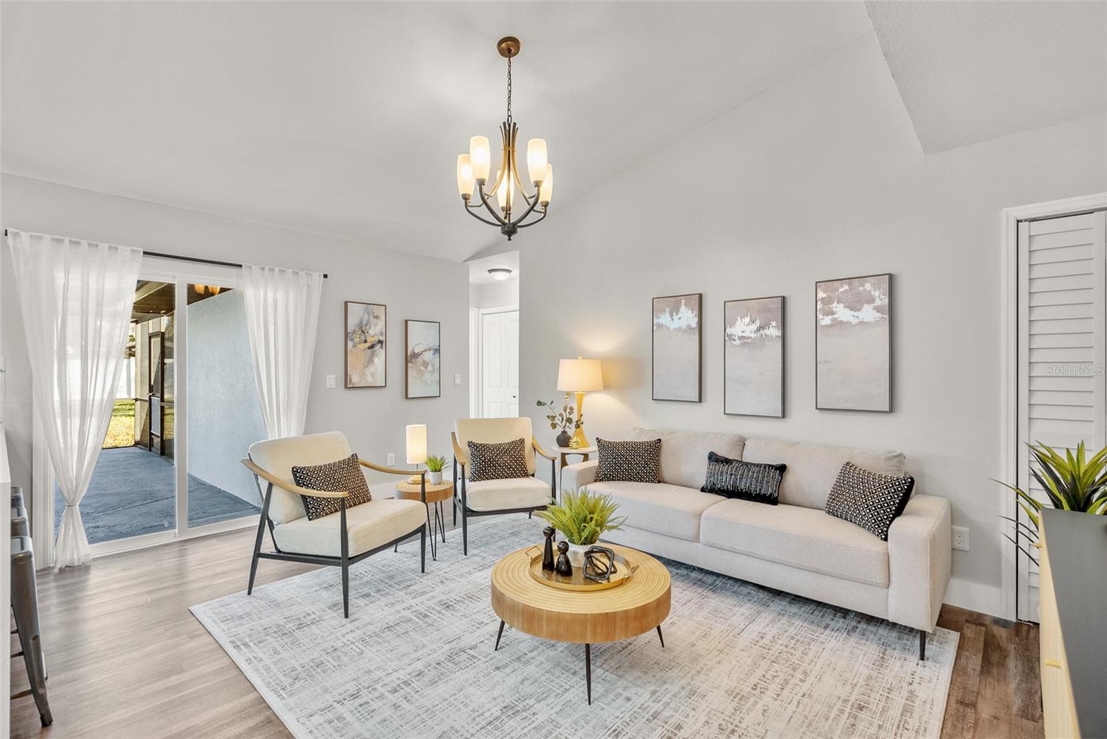 DELTONA LAKES UNIT 12 - Residential